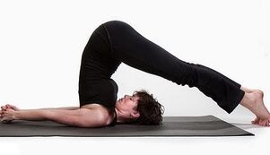 yogaställningar för bantning av magen